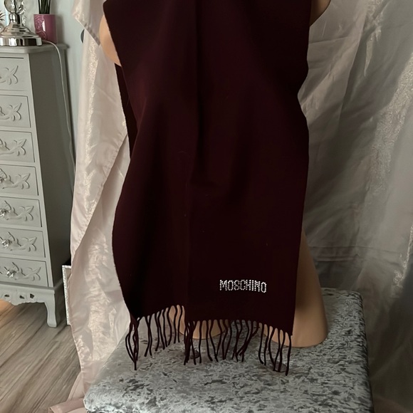 Moschino scarf Swarovski rhinestone crystal diamonds wine red Burgundy purple - Picture 5 of 7